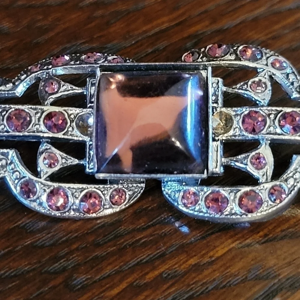 Copy - Vintage Brooch purple stone it does have a few stones missing.